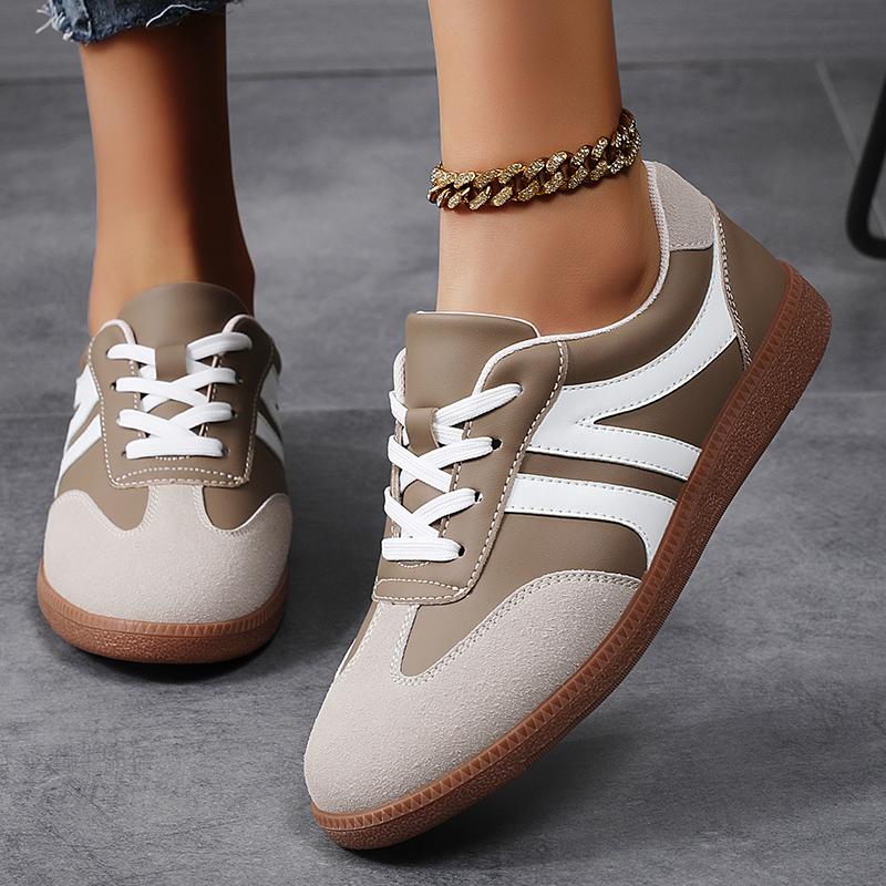 Women Shoes Fashion Casual Flats Vulcanize Shoes Ladies Outdoor Walking Sneakers Ladies Comfortable Classical Shoes Black White