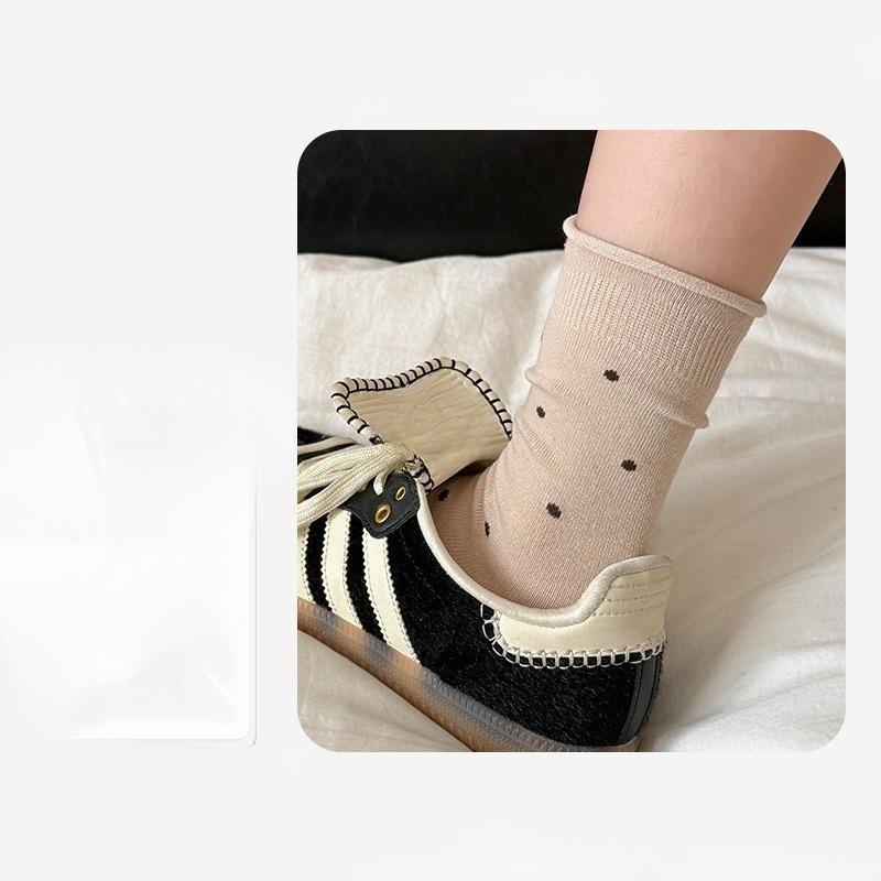 

Women s Autumn and Winter New Polka Dot Curled College Wind Tube Pile Cotton Socks 1 pair