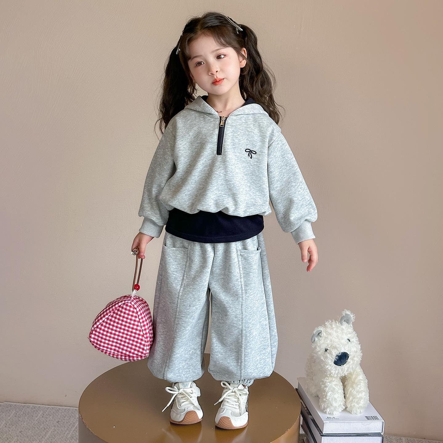 

2025 Girls Autumn Sports Set: Bowknot Sweatshirt for Early Fall 120 cm