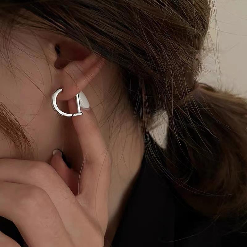 S925 Sterling Silver French Fashion High-Grade Letter D Earring Ear Clip Ear Ring Simple Cold Style Earrings