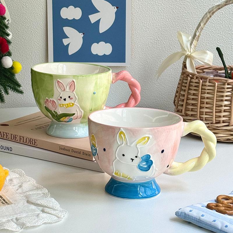 Niedlicher geprägter Häschen-Keramikkrug Unterglasurfarbe Kelch Büro Milch Frühstückstasse Geburtstagsgeschenk für Frauen