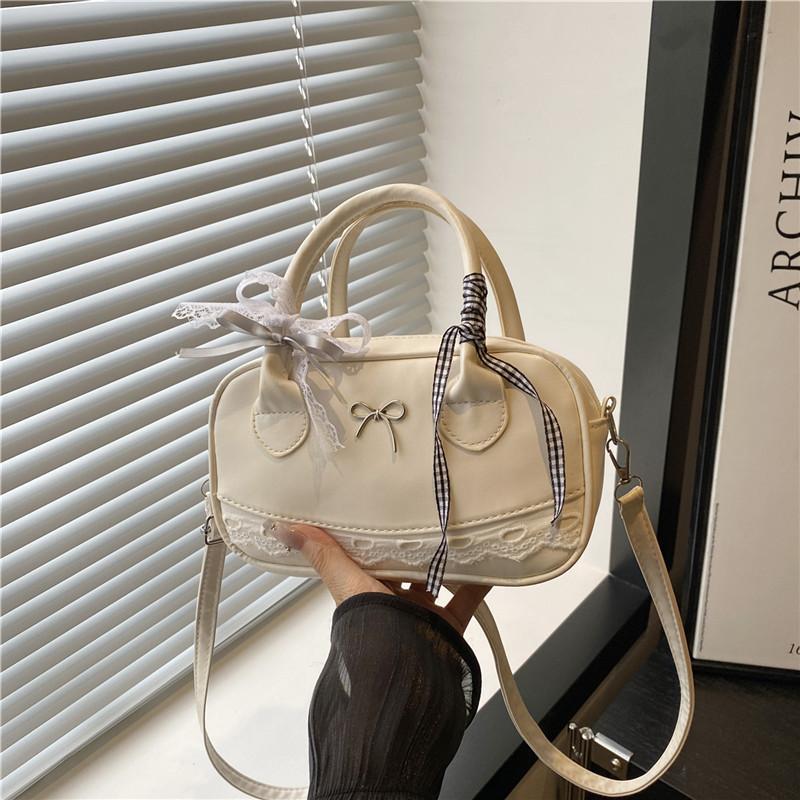 

Casual sweet literary style portable pillow bag high sense commuting versatile shoulder messenger bag Ribbon белый