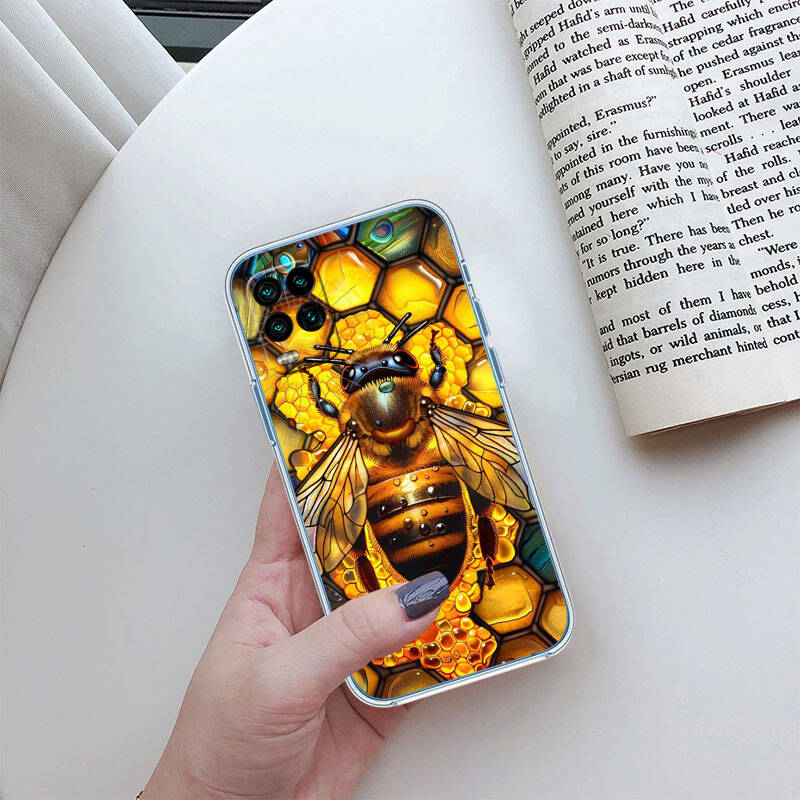 MH20 Bees Cartoon Case for Motorola E7 G6 G7 G8 G9 Plus Power Play G10 G20 G04 E30 E40 E22 E20 E13 E15 G22 G23 G05 G75 G35 G55