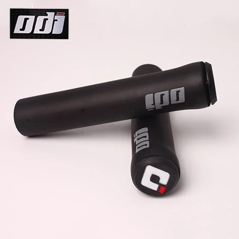 2PCS ODI MTB Grips Silicone Bicycle Handlebar Cover Soft Shock Absorbing Mountain Bike Handles Cuff MTB BMX Handlebar Fist Bike