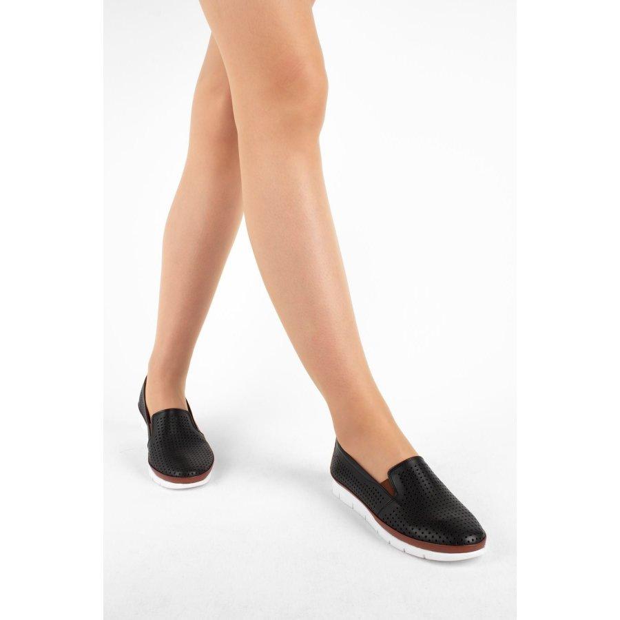 

Женская легкая повседневная удобная обувь из натуральной кожи