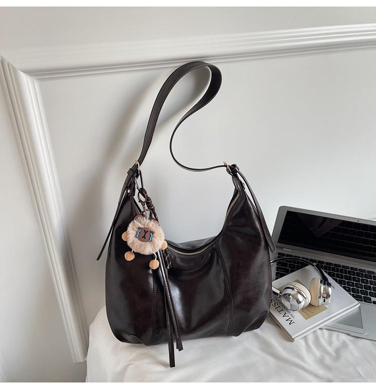 Large-capacity Bag, Crossbody Bag, Single-shoulder Bag, Fashionable and High-end Commuter Underarm Bag