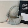 Trendy versatile dumpling bag women's spring new fashion simple shoulder bag high-end niche design women's bag