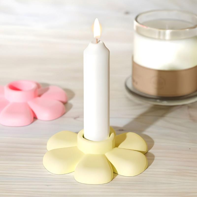 Eleganter floraler Kerzenhalter Silikonform Robuste Kerzenständerform für Hochzeitsdekorationen und Heim-Tischdeko-Design