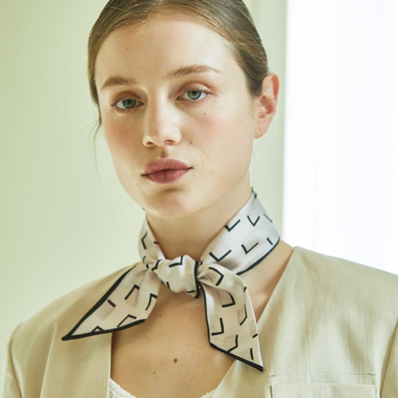 ANA MAISON Picture Window Silk Twilly Scarf [PMT-1384]