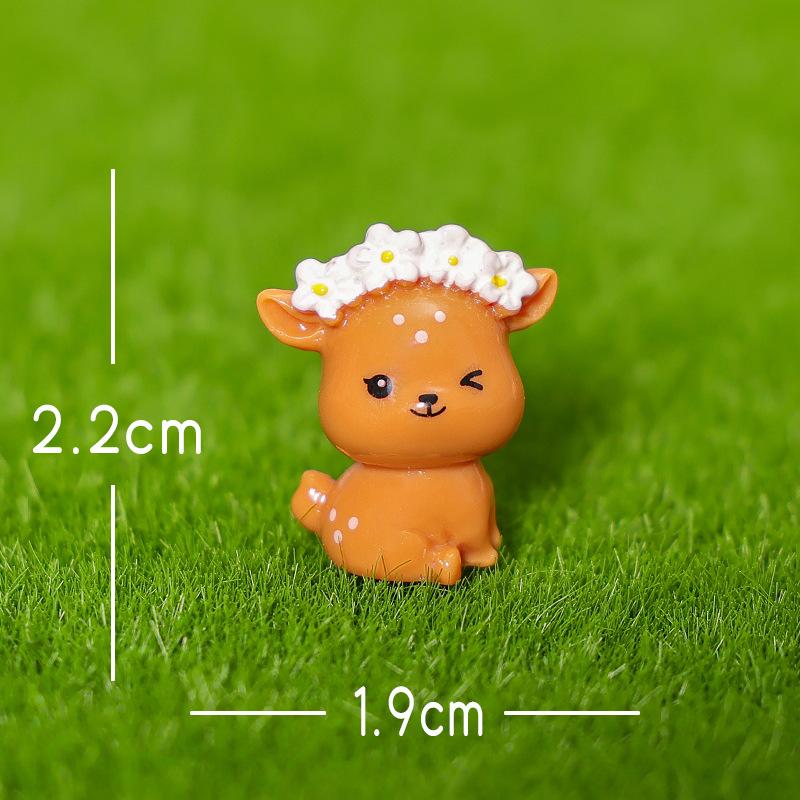 Micro-landscape Decorative Items, Simulated Deer Creative Car Home Desktop Resin Craft Decorative Small Ornaments Accessories