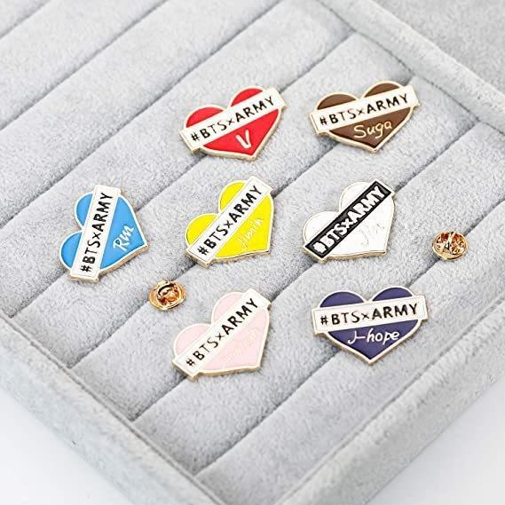 BTS Heart-shaped Badges, Retro Personalized BTS Member Name Brooches, "ARMY" Fan DIY Badges