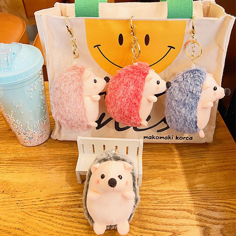 Niedliche kleine Igel Plüsch Schlüsselanhänger, Greiferautomaten-Puppen, Stofftiere, Schultaschen, Anhänger, Puppen, Kleine Geschenke und Dekorationen