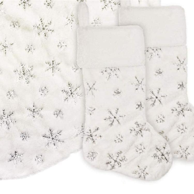 Winter White Christmas Stocking Hanging Bag Decoration Soft Textured Design Gift Storage Holiday Essential