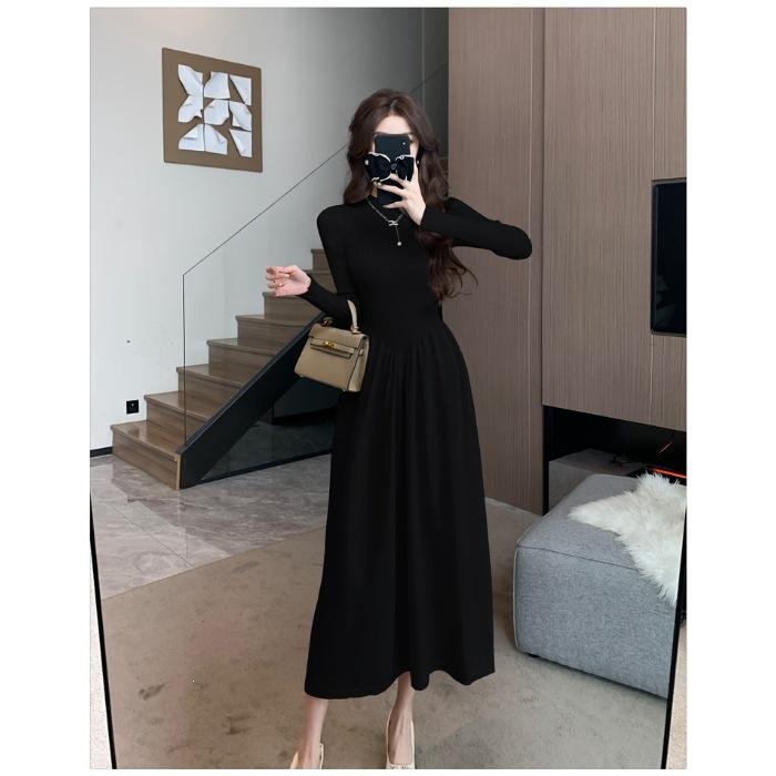 French New Semi-turtleneck Long-sleeved Knitted Dress Is Hot In Autumn and Winter, Waist and Thin, Versatile and Age-reducing A-shaped Skirt