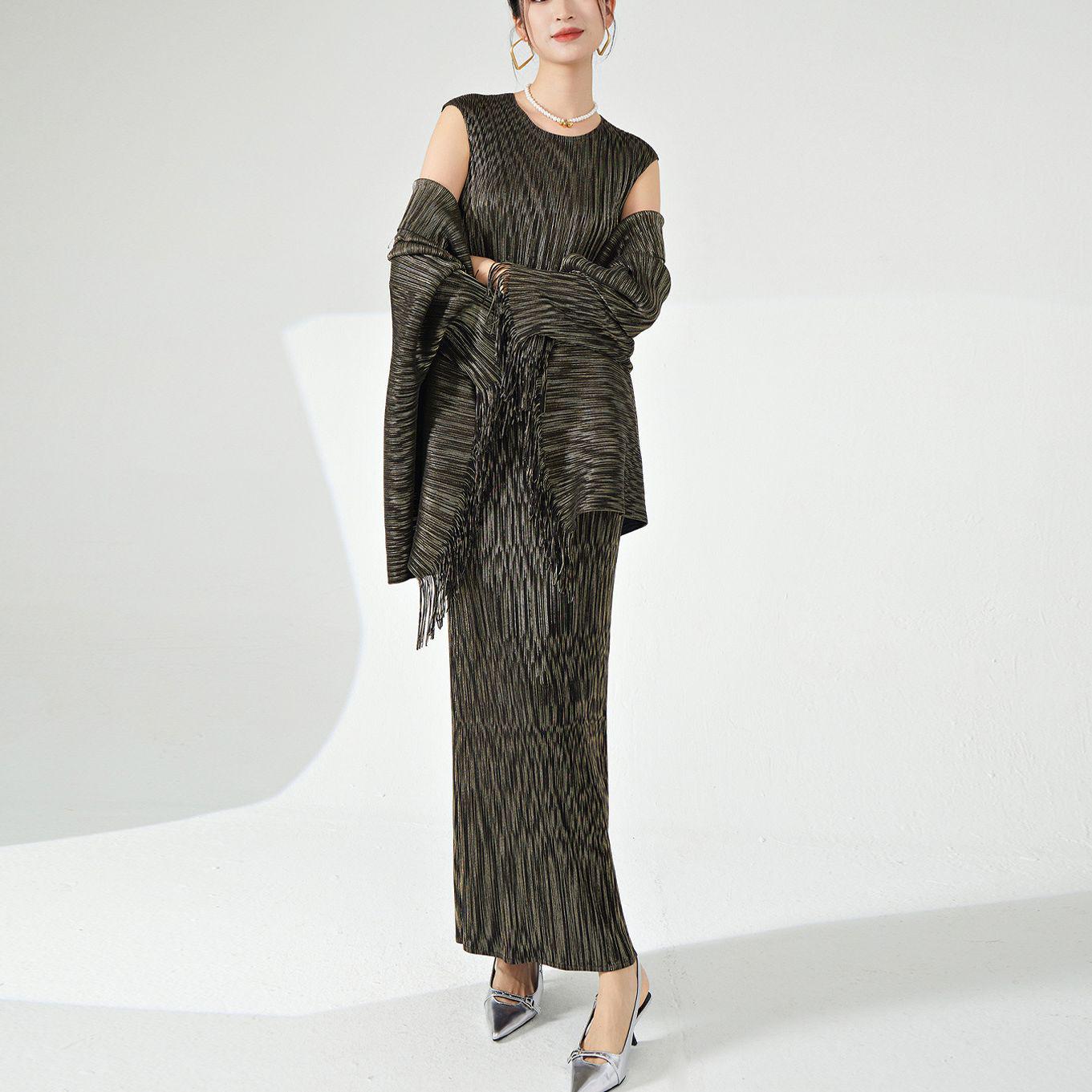 

Элегантный женский костюм Royal Sister: Модный высококачественный комплект из двух частей с горячим тиснением, европейский и американский стиль Jacket + Dress Two-Piece Set