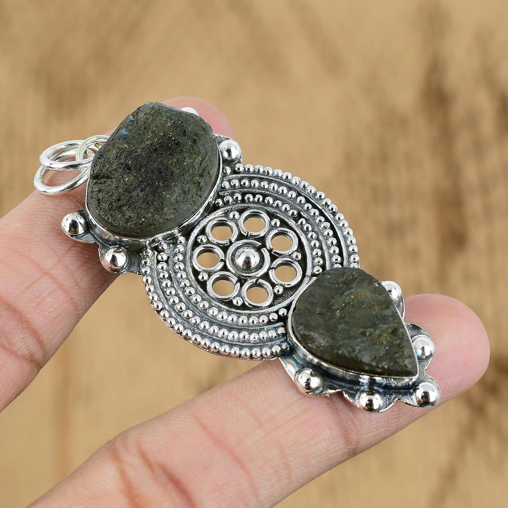Gift For Women Pendant 925 Sterling Silver Natural Labradorite Rough Gemstone