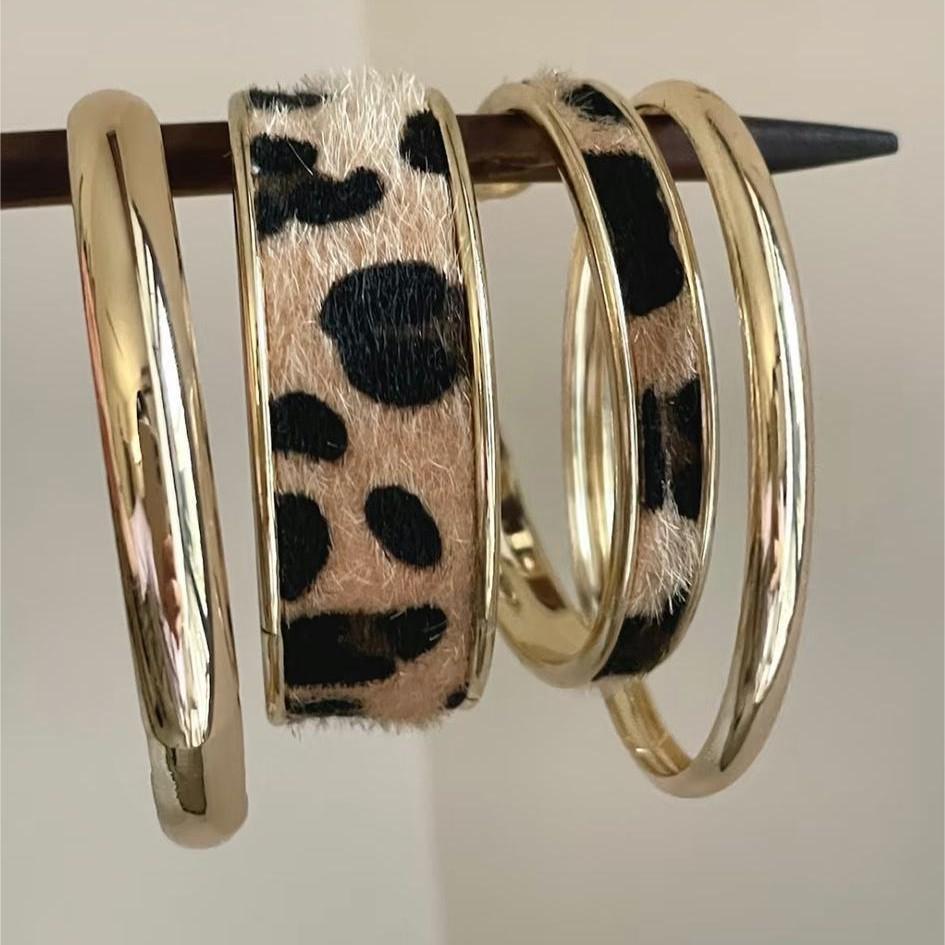 Americký kožený otevřený náramek s leopardím potiskem: Trendy, luxusní dámský módní náramek