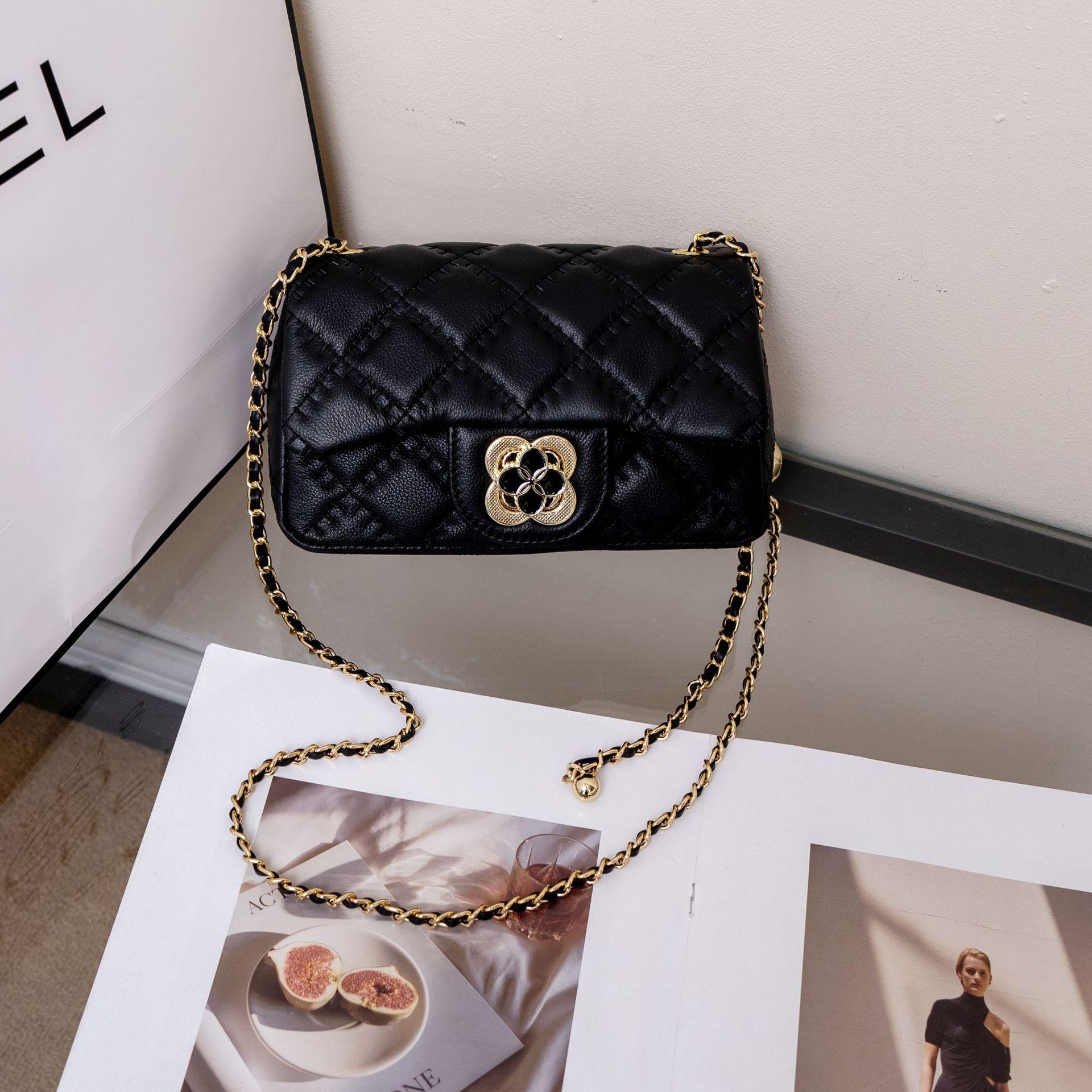 

Женская сумка через плечо из коровьей кожи, модная, простая, практичная, из мягкой кожи, маленькая сумка в стиле «маленький золотой мячик», сумка с цепочкой и клапаном чёрный