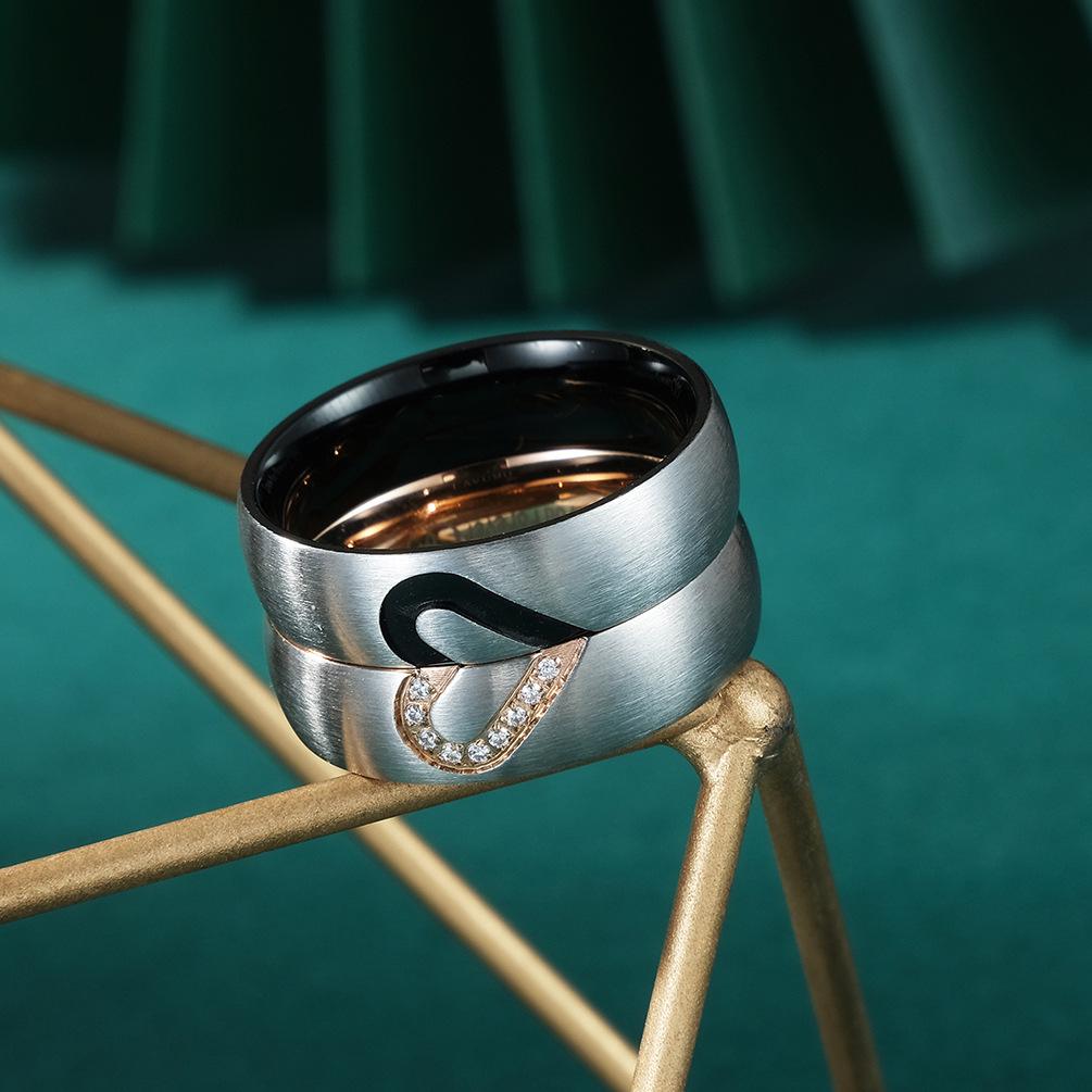 Bagues Couple Demi-Cœur Best-Sellers Européens et Américains en Acier Titane - Bijoux en Forme de Cœur pour Couples