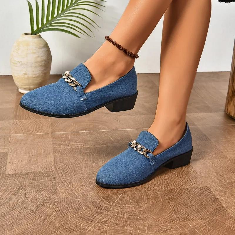 Fashion 2025 Spring and Autumn Fashion Shallow Mouth Loafers Low Heel Pointed Toe Leopard Print Metal Decoration Slip-on Shoes for Women