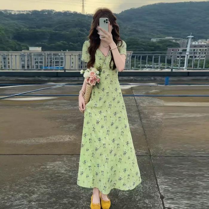 Large Size Fat Mm Temperament V-neck Floral Bubble Sleeve Dress Women's Summer New Waist and Thin A-word Long Dress