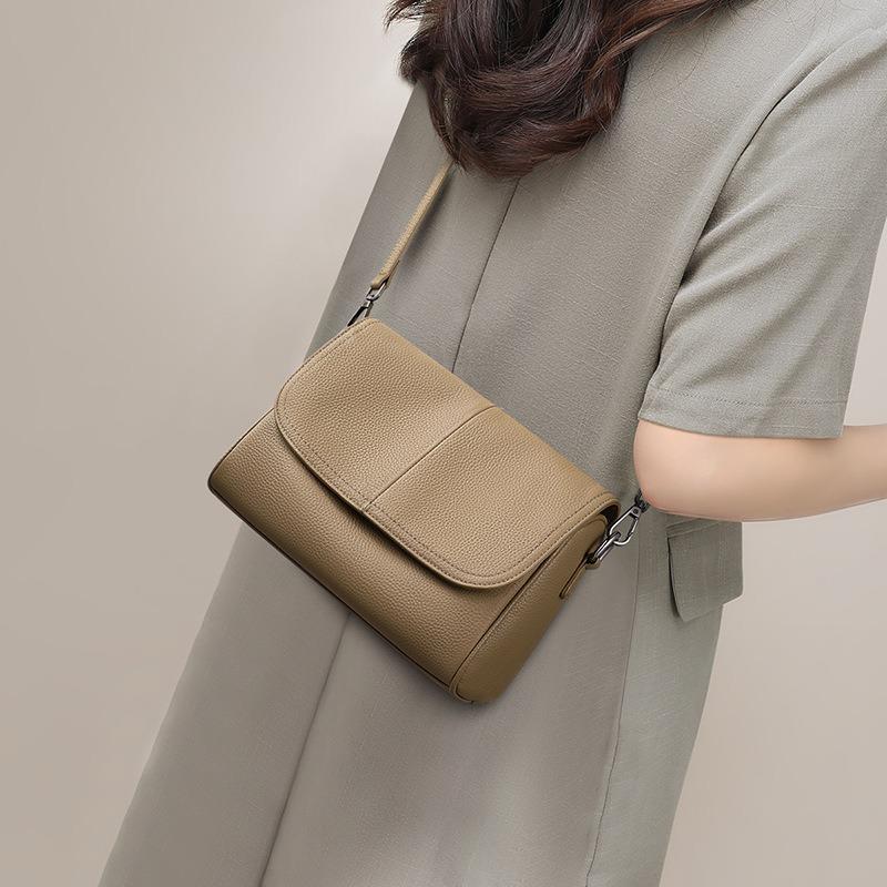 Bag New Women's Bag Summer Leather One Shoulder Crossbody Bag Pillow Bag Soft Leather Underarm Bag
