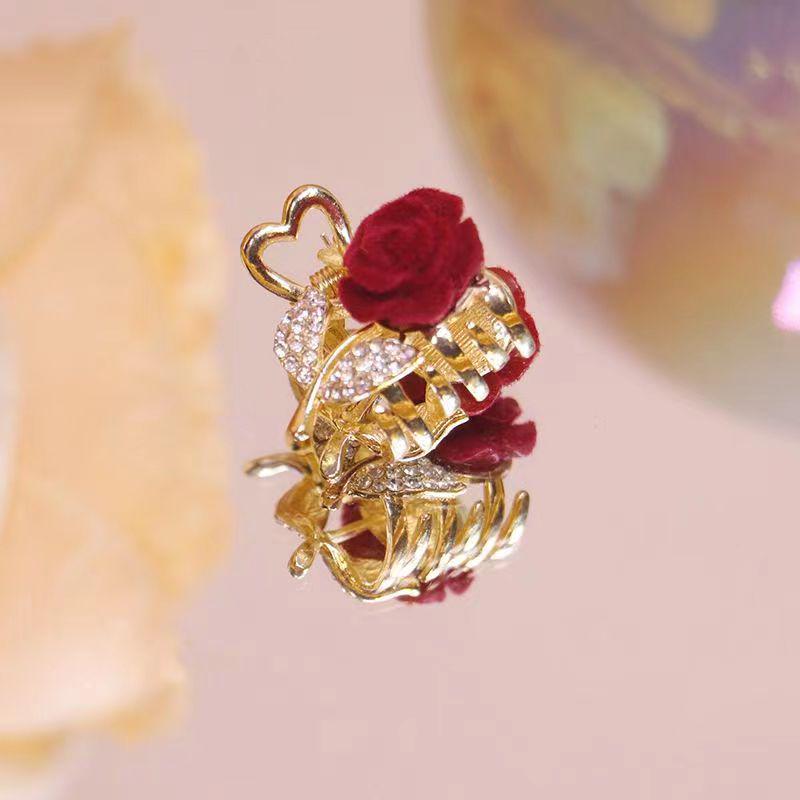 Exquisite Rhinestone Rose Hair Clip: Romantic, High-End Mini Claw for Fairy Bangs - Celebrity Style Accessory