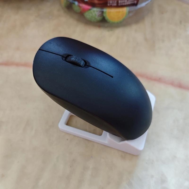 Plastic Mouse Holder Stand With Simple and Durability Designing For Electronics Enthusiasts And Gamers