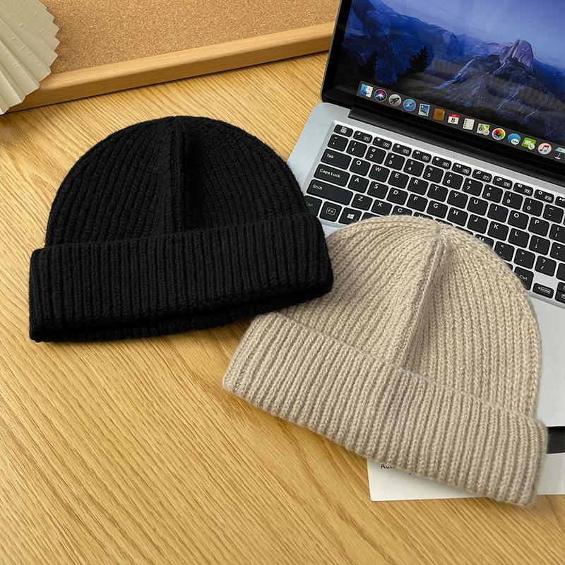 Winter All match Warm and Ear protecting Solid Color Light Plate Knitted Hat with Big Head Circumference and Face Shaping Small Cold Hat