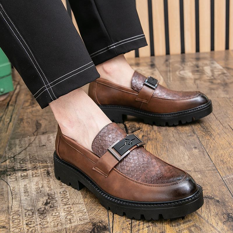 

Large size loafers men s 45 formal British style leather shoes soft sole thick sole foot cover trend retro Doudou shoes men 45