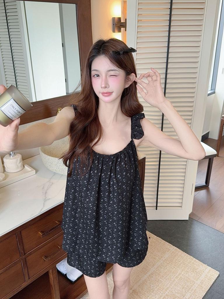 Summer new Tencel polka dot pajamas women's chest pad thin suspenders shorts set sweet wood lyocell girl home