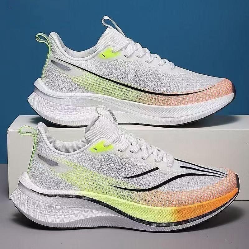 New Men's Shoes Breathable Mesh Breathable Running Shoes Gradual Change Four Seasons New Men's Casual Lightweight Sports Shoes