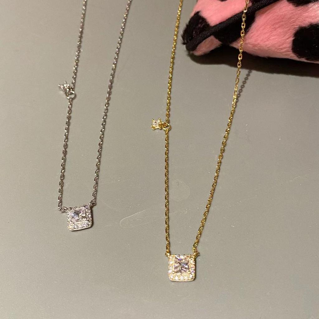 Summer Sparkling Zirconia Necklace – Elegant Clavicle Chain with Light Luxury Design, Sweet and Versatile for Women