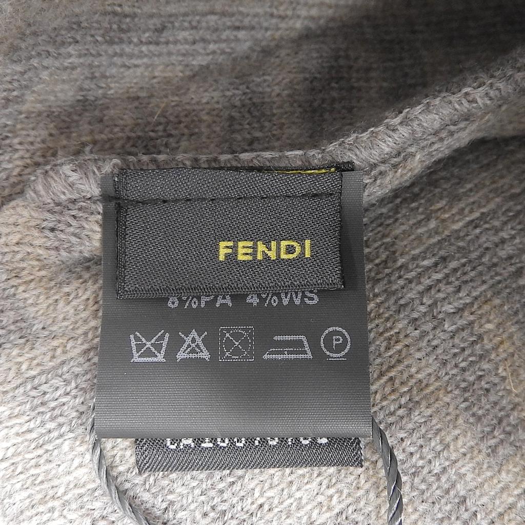 Pristine FENDI Knit cap Cashmere Blend Zucca Pattern Beanie Brown beige wool Used