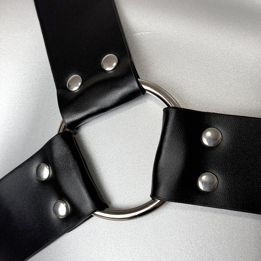 Herren Sexy Unterwäsche Harness PU Leder Nieten Dekor Harness BDSM Gay Oberkörper Verstellbares Bondage Harness Sex Fetisch Kleidung
