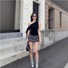 Würziges schulterfreies T-Shirt mit Bändern, kurzen Ärmeln und offenem Rücken - Plissiert, figurbetont, schickes Sommerdesign für Damen.