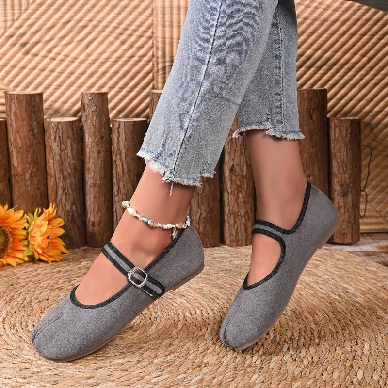 Japanese Style Tabi Ninja Shoes Women Retro Suede Flats Split Hoof Toe Boat Shoes Femme Mary Jeans Mocasines Ballet Flats Shoe