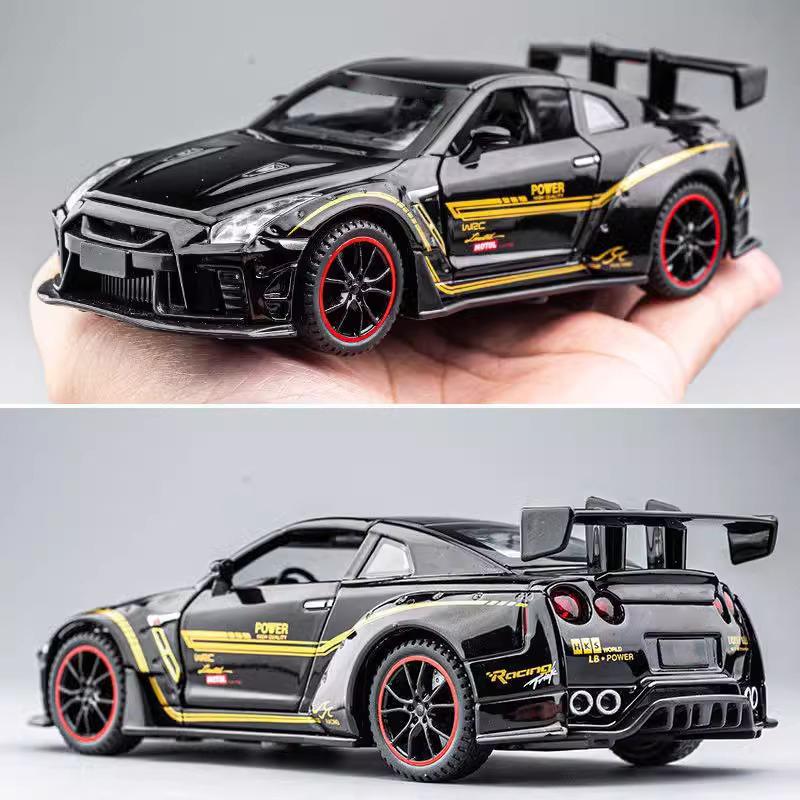 1/32 Scale Nissan GTR R35 Alloy Sports Car Diecast Model Sound & Light Desktop Collection Decorative Gift Boys Display Ornament