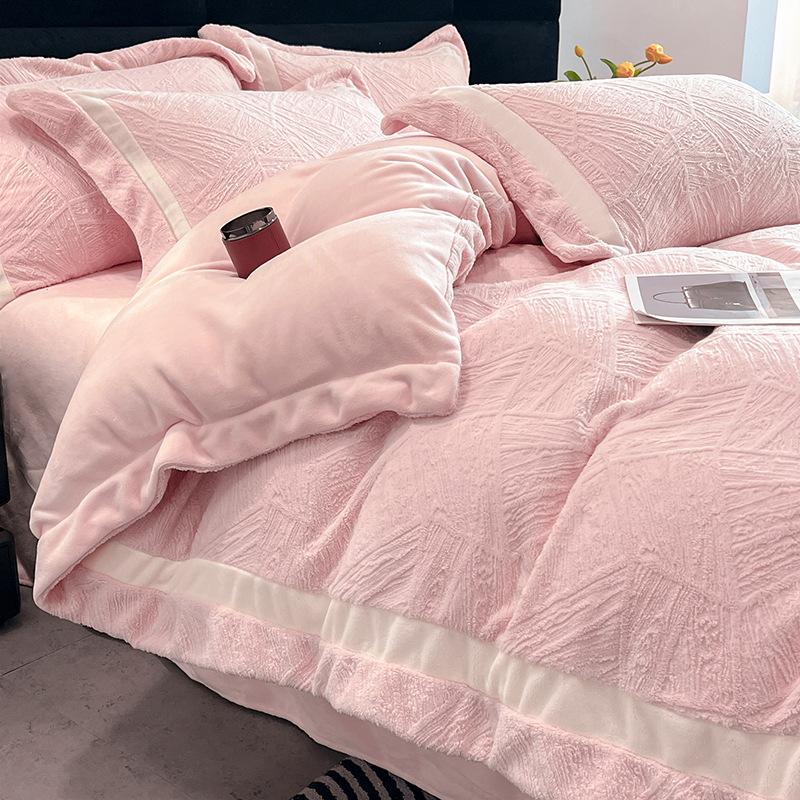 

Thickened Milk Fleece Four-Piece Baby Grade Thickened Warm Coral Fleece Flannel Carved Fleece Bedding 6 1.8m 4pc of sheets - 200x230cm quilt core