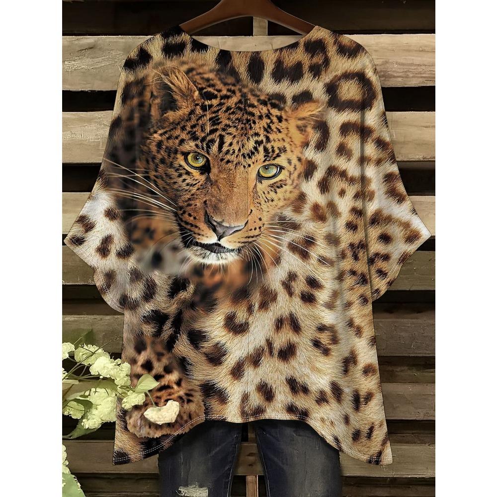 Cheetah pattern women's large size short-sleeved T-shirt, irregular hem design, digital printing four seasons T-shirt