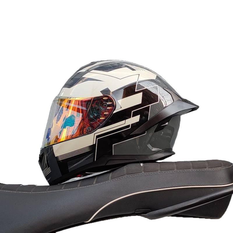 Unisex Full-Face Motorcycle Helmet with Gundam Design, Summer-Compatible, Large Spoiler, Bluetooth Slot