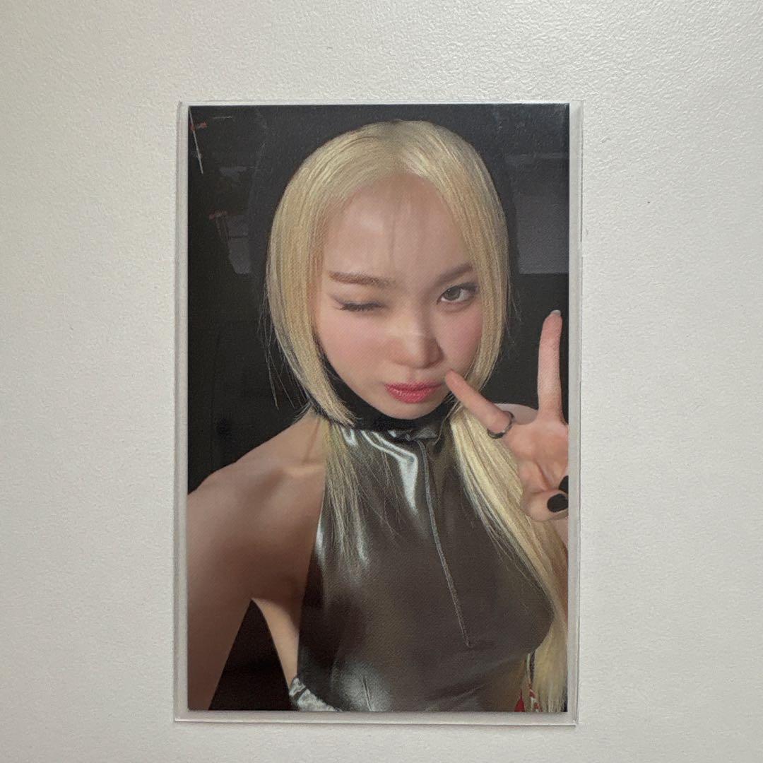 

[Б/У] Торговая карта Luseraphim Chaewon