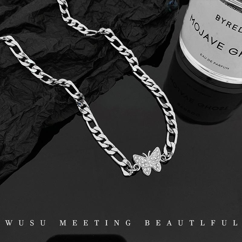 

Fashion Classic B Letter Pendant Necklace For Woman New Gothic Korean Jewelry Hip Hop Party Girl S Sexy Clavicle Chain