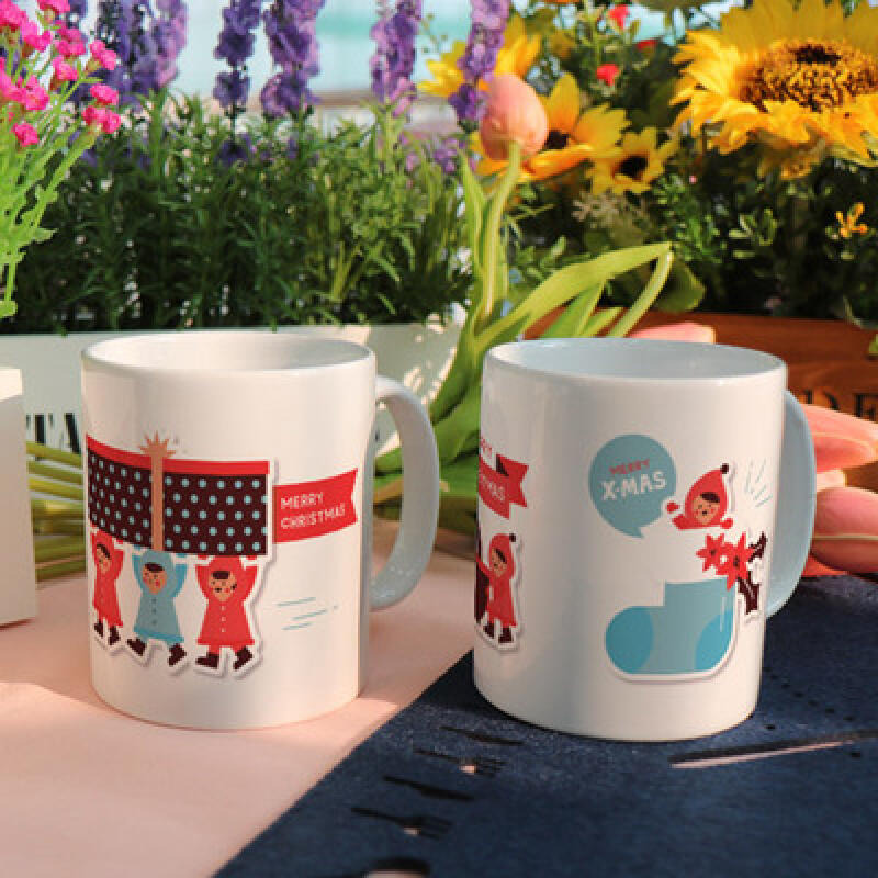 tb893-Design Mug 2p-Christmas in the Land of the Little People