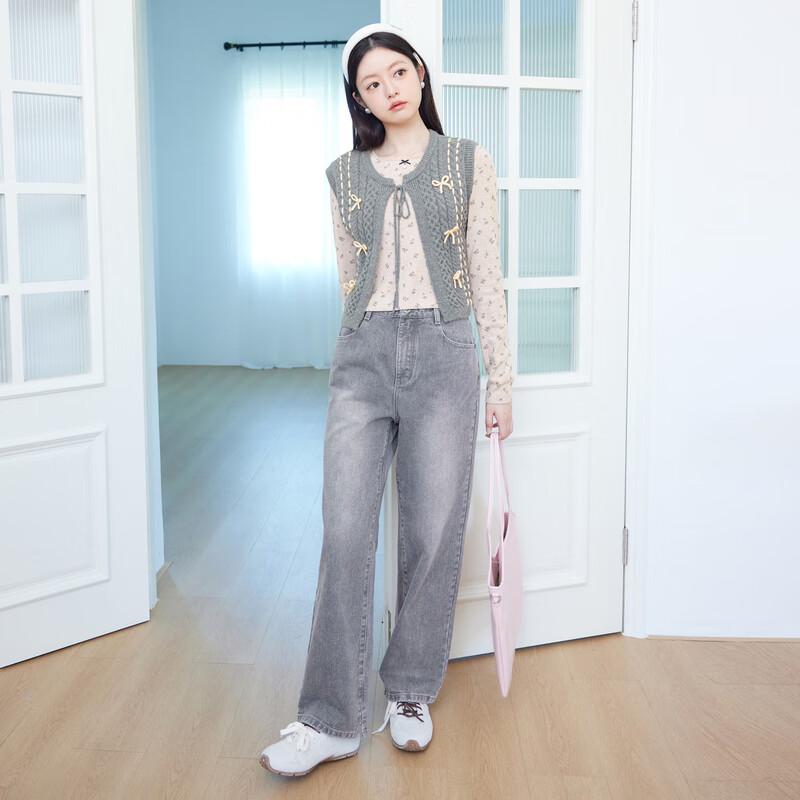 Ledin Contrast Bow Knit Vest