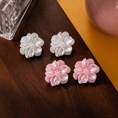 French Cream Camellia Stud Earrings Female Sweet Pastoral Niche Design Earrings Small Fresh Temperament Simple Earrings