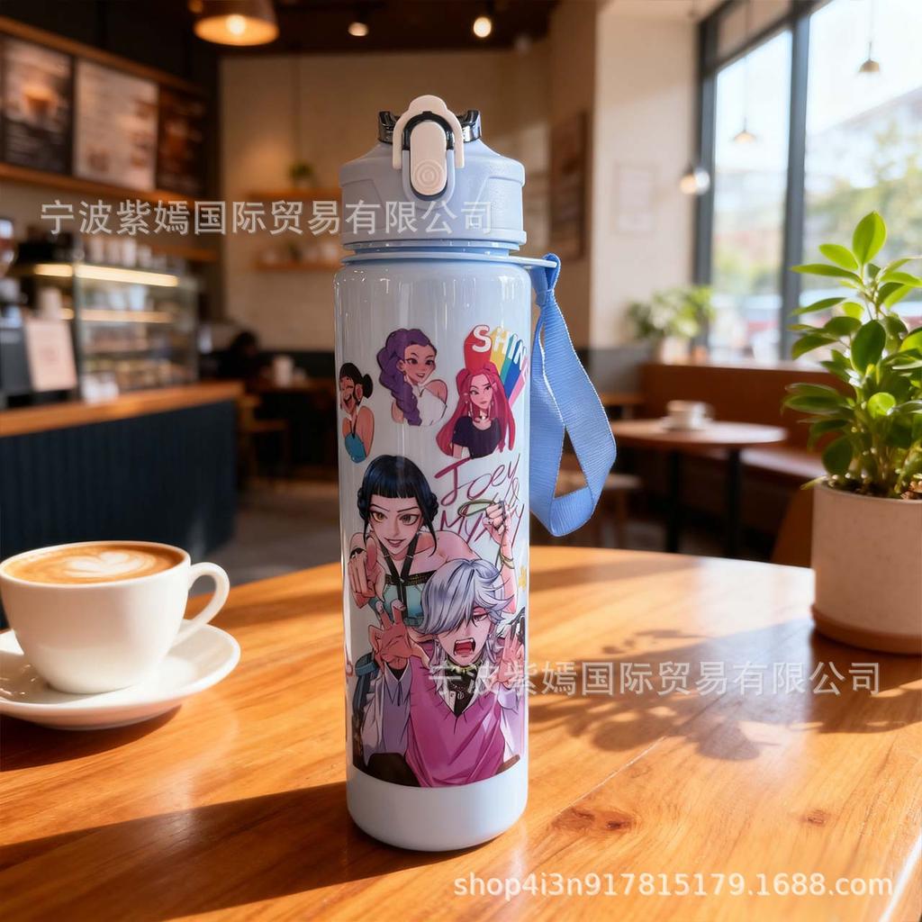 750 ml Wasserflasche Cartoon K-Pop Dämonenjäger Bedruckt Große Kapazität Trinkbecher Tragbar Outdoor-Sport Wasserbecher Kinder Geschenk