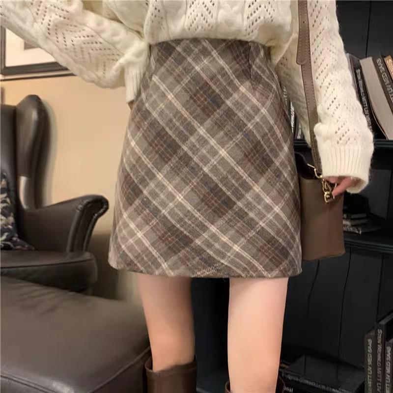 Deep Gray Plaid College-Style High Waist A-Line Skirt - Women's 2026 Winter Collection