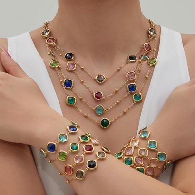 Stilvolles Europäisches & Amerikanisches Edelstahl Schmuckset mit quadratisch facettierten Glassteinen: Enthält Armband, Halskette und Ohrringe
