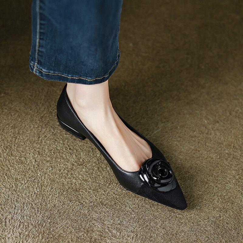 

New comfortable casual women s single shoes rubber soft sole light mouth solid color pointed head low heel four seasons wear one foot lazy shoes 39